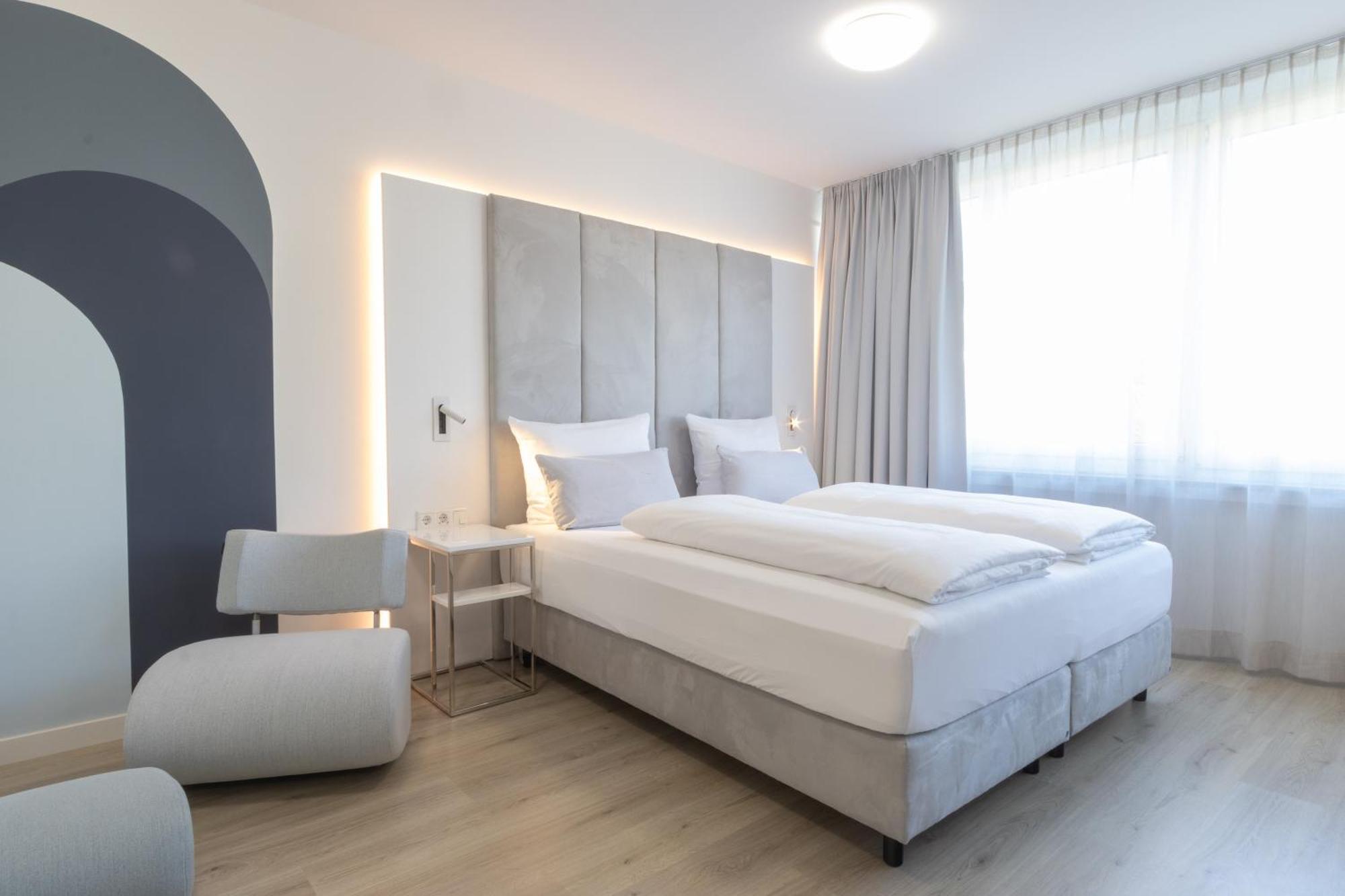Zzzpace Smart-Hotel Krefeld Exterior photo