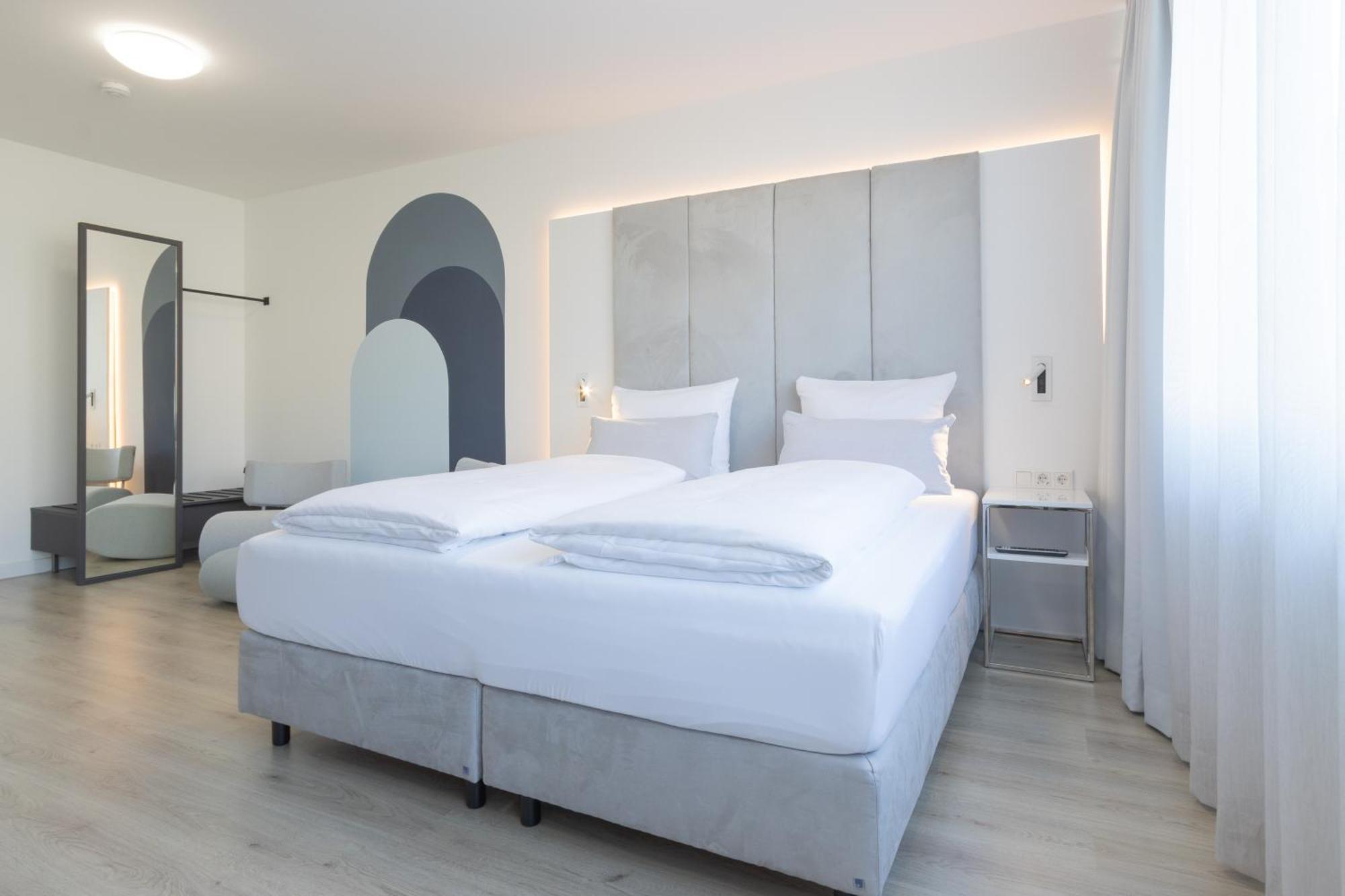 Zzzpace Smart-Hotel Krefeld Exterior photo